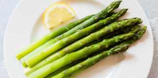 How to cook asparagus?