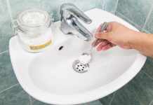 How to unclog a Sink?